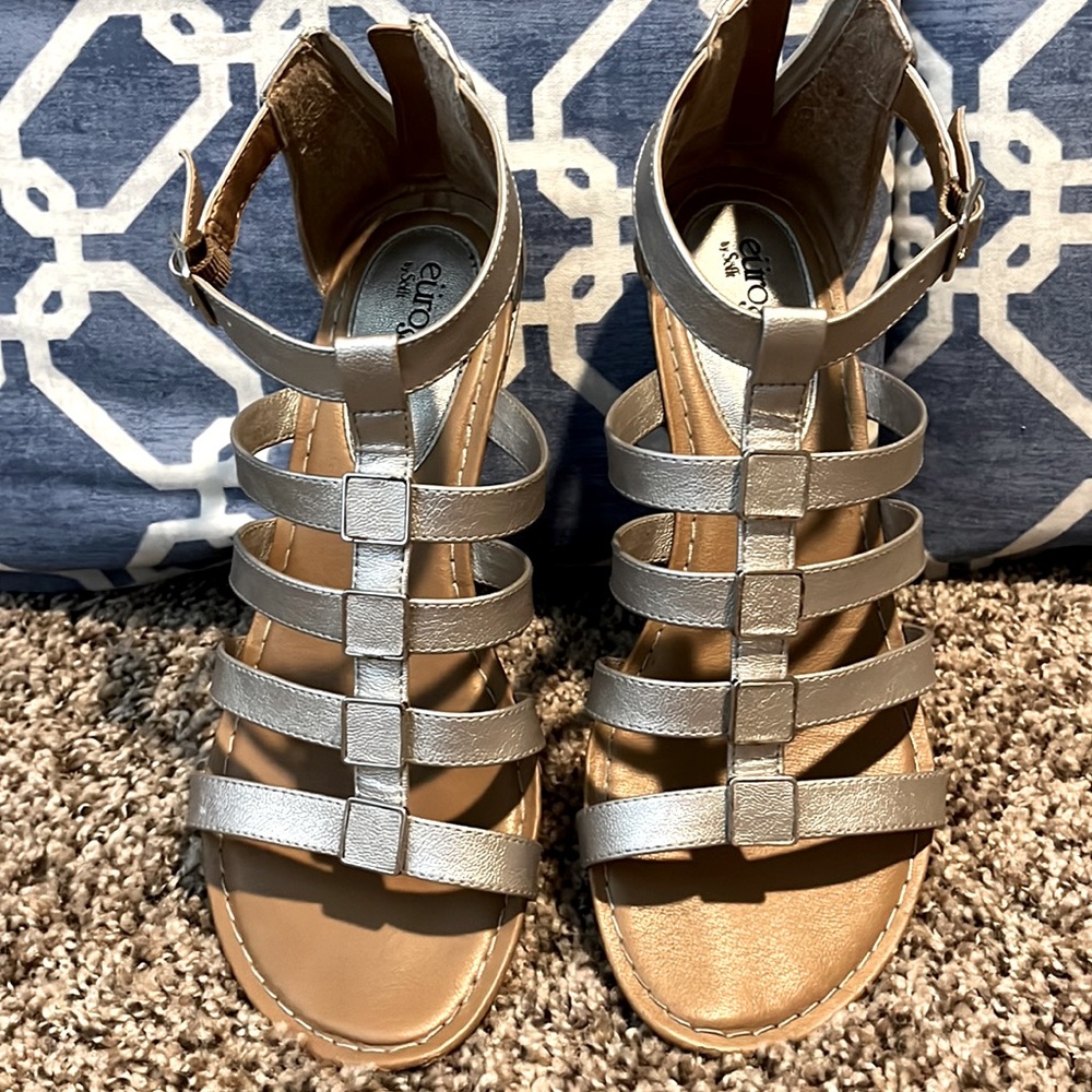 EuroSoft by Soft Gladiator Wedge Sandal Size 9